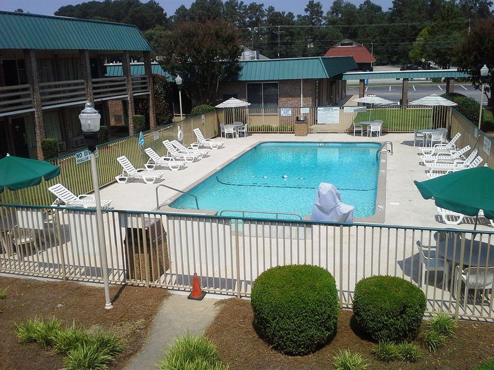 Motel 6 Columbia - University Of South Carolina Εξωτερικό φωτογραφία